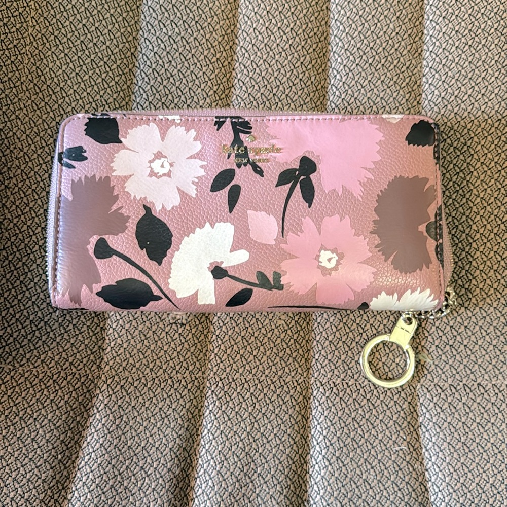 Kate Spade Large Wallet with Keyring